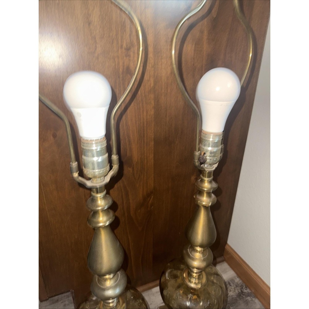 Set Of 2 Vintage Brass Table Lamps Amber Glass Globe 35" Tall 3-Way Ornate Base - Picture 5 of 16